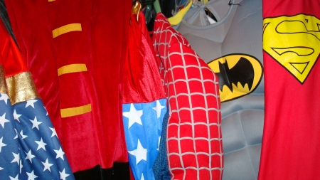 Super Heroes Suits, Super Hero Costumes, DC Comics, Marvel Comics, Avengers, Spiderman, Batman and Robin, Wonder Woman and a ton more Comic Book Super Hero costumes for Comic Con Dallas.